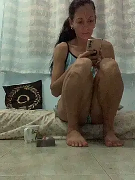 Snapshot of Aleexaandra chatting on September 15, 5:27 am Aleexaandra online show from September 15, 5:27 am