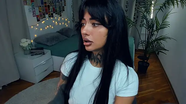 CharimgSabrina online show from November 7, 6:52 am