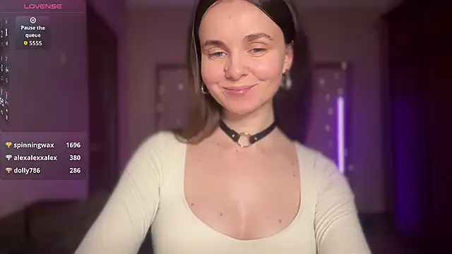 lanaloulou online show from July 2, 8:59 pm