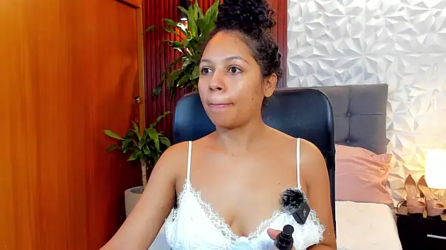 Sasha rd online show from April 21, 1:29 pm