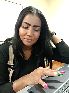 Ariana Rodriguez online show from April 22, 4:04 pm