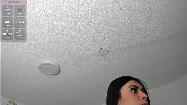 Cristal Velle online show from April 17, 11:01 am