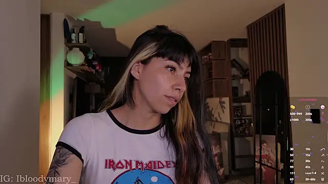 Saraa Desiree online show from April 29, 12:36 am