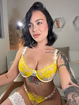ValentinaMilann online show from June 10, 11:58 pm