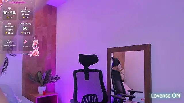 isabella winkler online show from April 23, 11:50 am