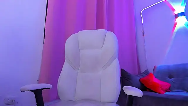 gaaby foxx online show from October 9, 2:10 pm