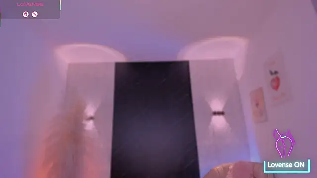 IvyJonesX online show from July 9, 4:42 pm
