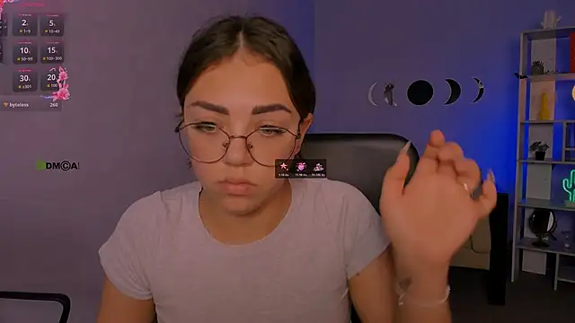 kiki swan online show from November 5, 10:53 am