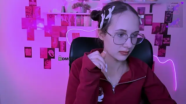 mona cloud online show from March 13, 9:16 pm