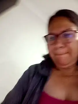 victoria wayne online show from April 19, 9:09 am