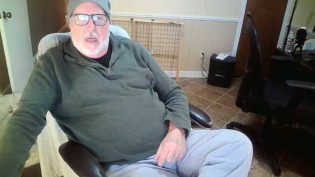 superbearboss online show from December 4, 10:32 pm