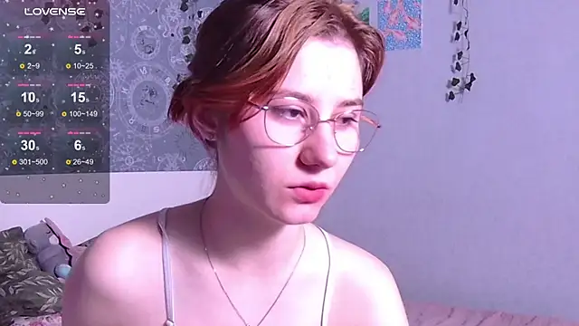 Snapshot of Cute_Cate404 chatting on September 21, 4:00 am Cute Cate404 online show from September 21, 4:00 am