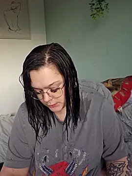 Saucy-Serenity online show from April 26, 6:27 pm