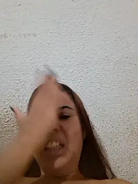 Snapshot of Carnudao chatting on October 15, 8:44 pm Carnudao online show from October 15, 8:44 pm