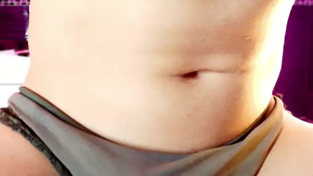 Small Hot19 online show from December 19, 11:24 am