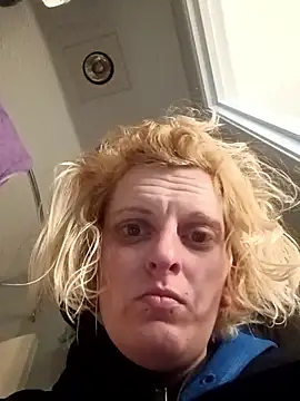 KITTYBOOBOOFUXX online show from December 4, 3:53 am