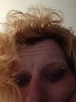 KITTYBOOBOOFUXX online show from April 22, 10:12 am