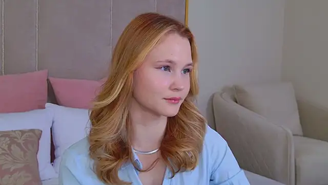 AmeliRoyse online show from April 21, 5:09 pm