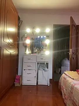 Luna-nevada online show from April 25, 2:03 pm