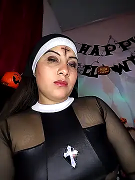 esmeralda jadees online show from October 31, 8:57 pm