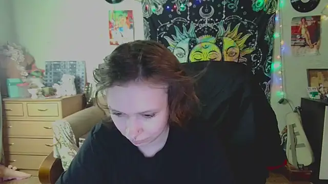 Snapshot of Lil_foxxx chatting on September 11, 10:48 am Lil foxxx online show from September 11, 10:48 am