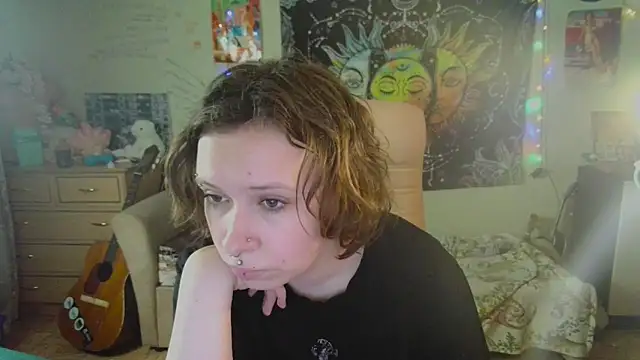 Snapshot of Lil_foxxx chatting on September 24, 12:15 pm Lil foxxx online show from September 24, 12:15 pm