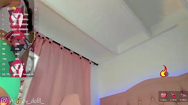 Ashley dolll online show from November 19, 9:15 pm