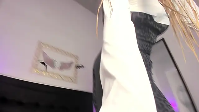 Lola Blondie online show from October 30, 12:39 pm