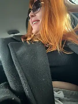 emlana online show from April 21, 10:11 am