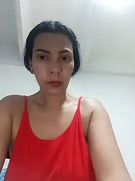 DaphneRosses online show from July 16, 2:32 pm