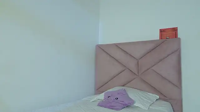 eva sin18 online show from April 25, 11:46 pm