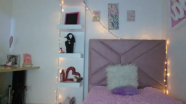 eva sin18 online show from April 20, 11:30 pm