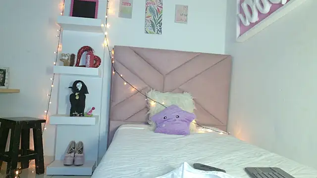 eva sin18 online show from April 12, 12:03 am