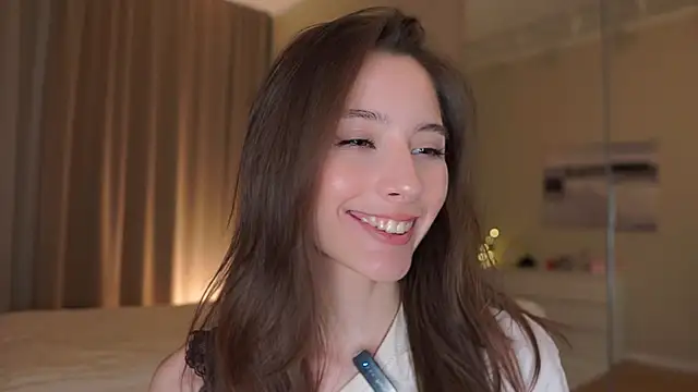 EditaBails online show from March 5, 7:31 pm