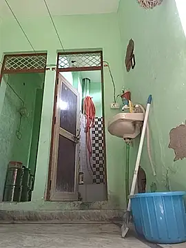 Hotty-Nidhi online show from April 15, 5:41 am