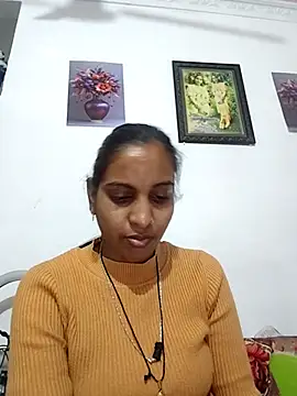 Hotty-Nidhi online show from February 4, 6:49 am