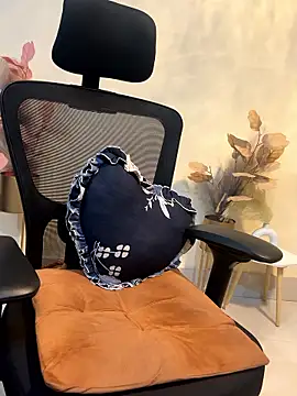 yours chahat online show from October 7, 4:44 pm