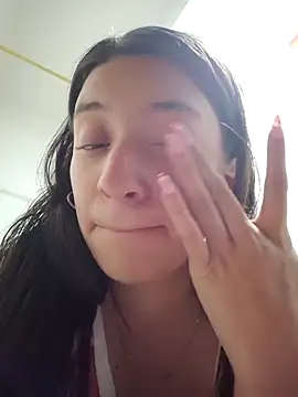 HOLY DOLL online show from October 7, 8:35 pm