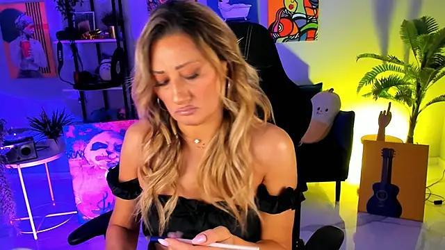 SarahAlluring online show from October 16, 12:52 pm