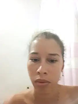 Snapshot of Sexi_girl29 chatting on September 19, 10:03 am Sexi girl29 online show from September 19, 10:03 am