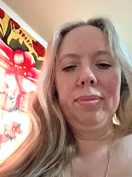 Irina3718 online show from April 14, 2:17 pm