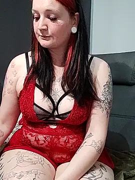 TiffiChantiT2 online show from May 5, 12:41 pm