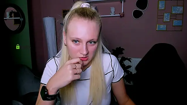 madam uliis online show from November 27, 2:20 pm