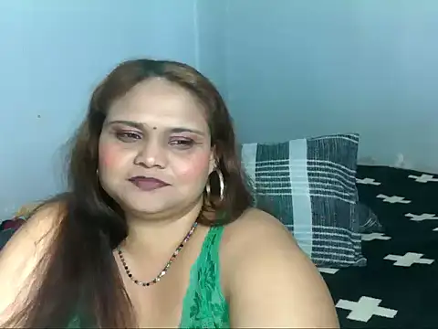 Snapshot of clover_cams1874 chatting on October 6, 7:51 pm clover cams1874 online show from October 6, 7:51 pm