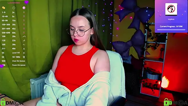 Lilysweet13 online show from April 25, 9:56 pm