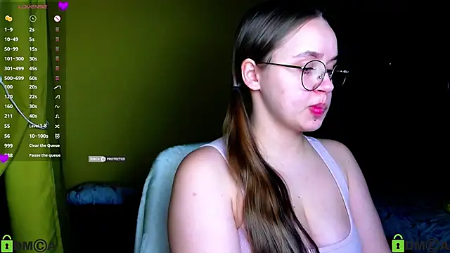 Lilysweet13 online show from November 25, 8:53 pm