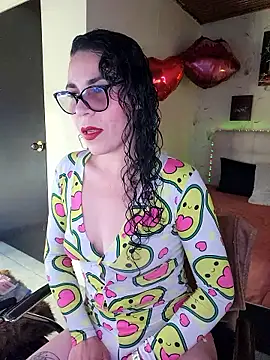 mia velvet1 online show from January 7, 3:26 pm