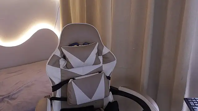 Miyuki wolf online show from November 25, 8:31 pm