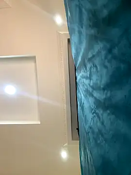 Ivelleee  online show from November 7, 11:09 pm