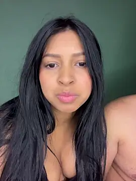 Milanyvero  online show from April 26, 5:16 am